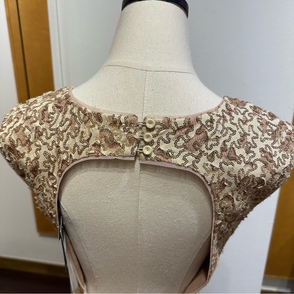 ✨BCBGMAXAZRIA Gold Sequin Mini Dress NWT – Size 0✨ - Picture 9 of 11